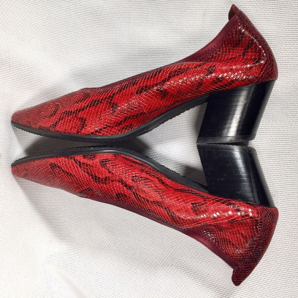 Hispanitas Block Heels Pointed Toe Slip On Faux Snakeskin Red Size 39 US 8.5